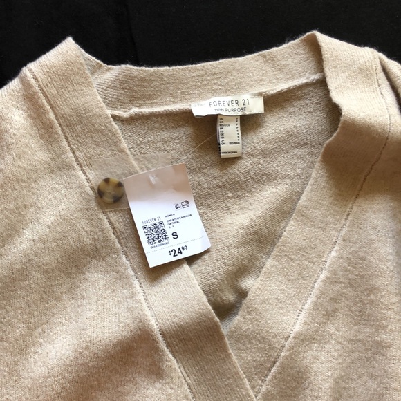 Cute vneck sweater - Picture 4 of 5